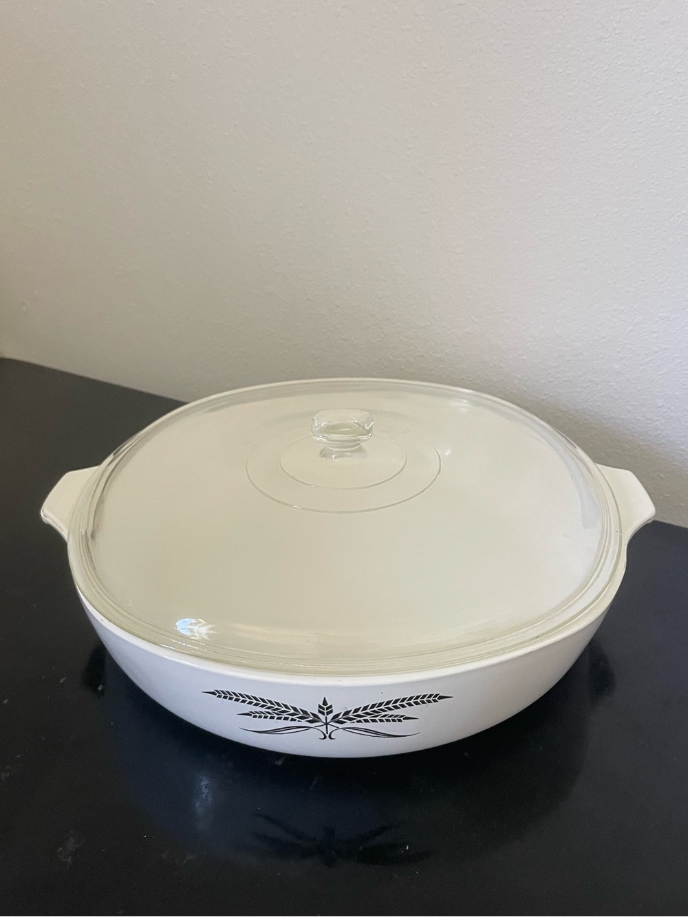 Vintage Anchor Hocking Black Wheat Casserole Dish with Lid Covered Large 11”